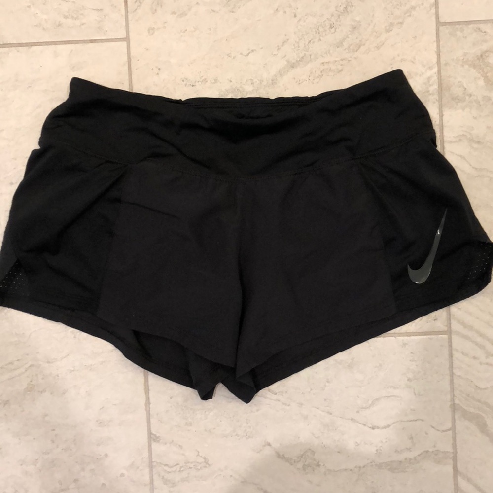 Nike Shorts - Picture 2 of 2